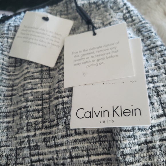 Calvin klein skirt - Picture 4 of 6